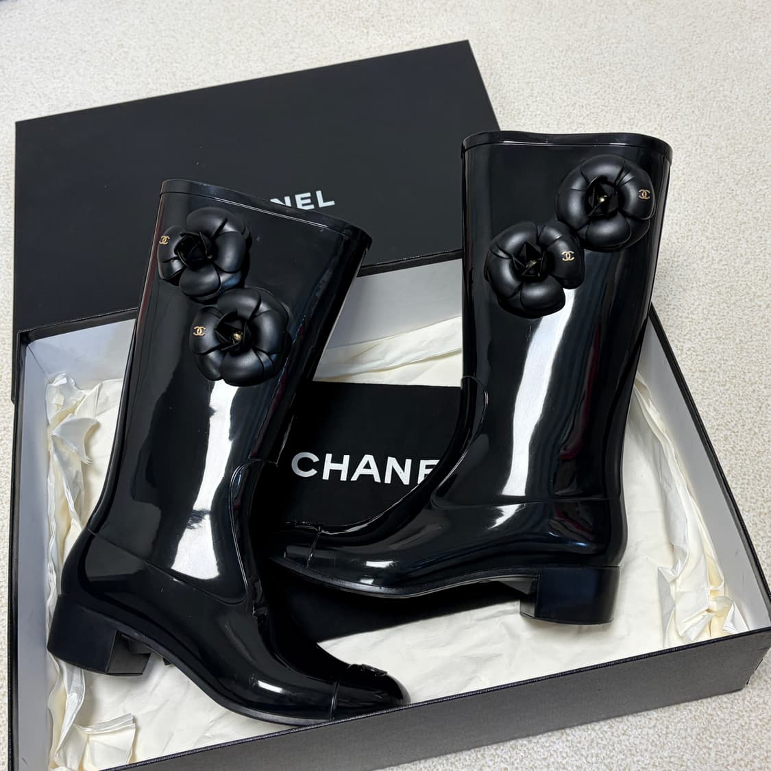 샤넬 까멜리아 레인부츠 37 상품이미지2