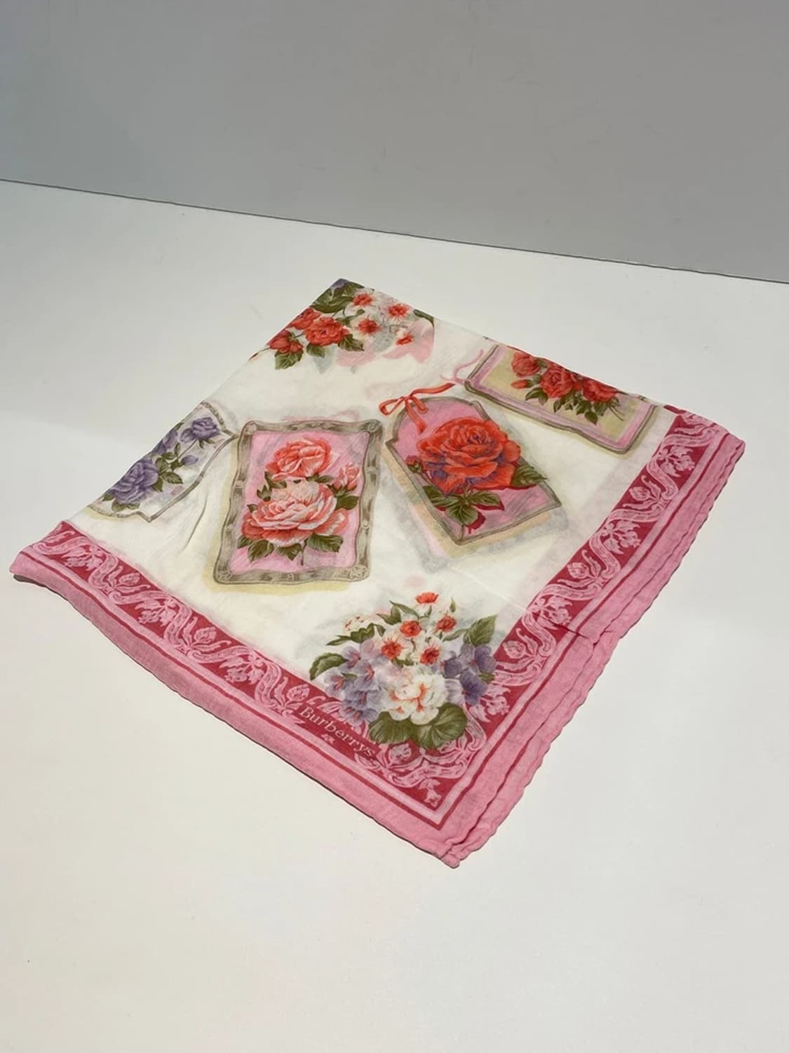 버버리 00s 시그니처 재팬 플라워 쁘띠 반다나 손수건 A1220 상품이미지3