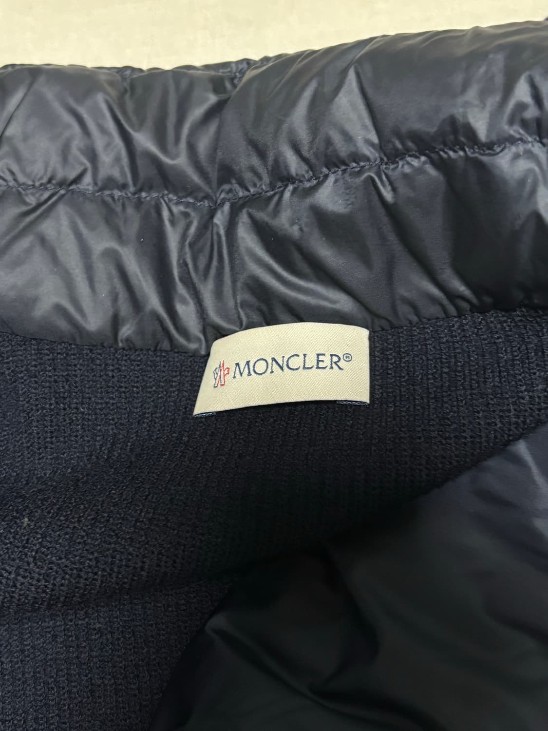 22fw) 몽클레어 니트 패딩 [M] 상품이미지2