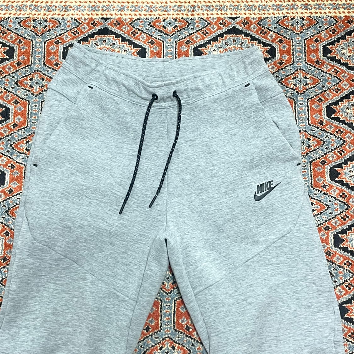 나이키 그레이 테크팩 조거팬츠 여성S 상품이미지2