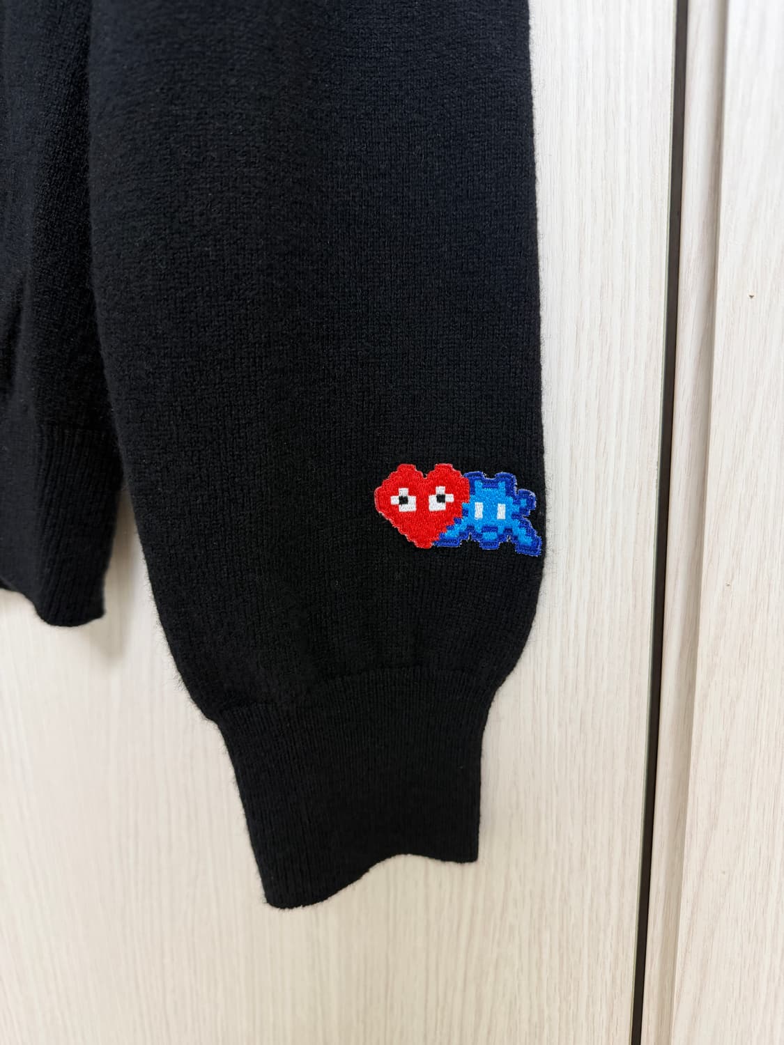 꼼데가르송 플레이 브이넥 니트 S 상품이미지1