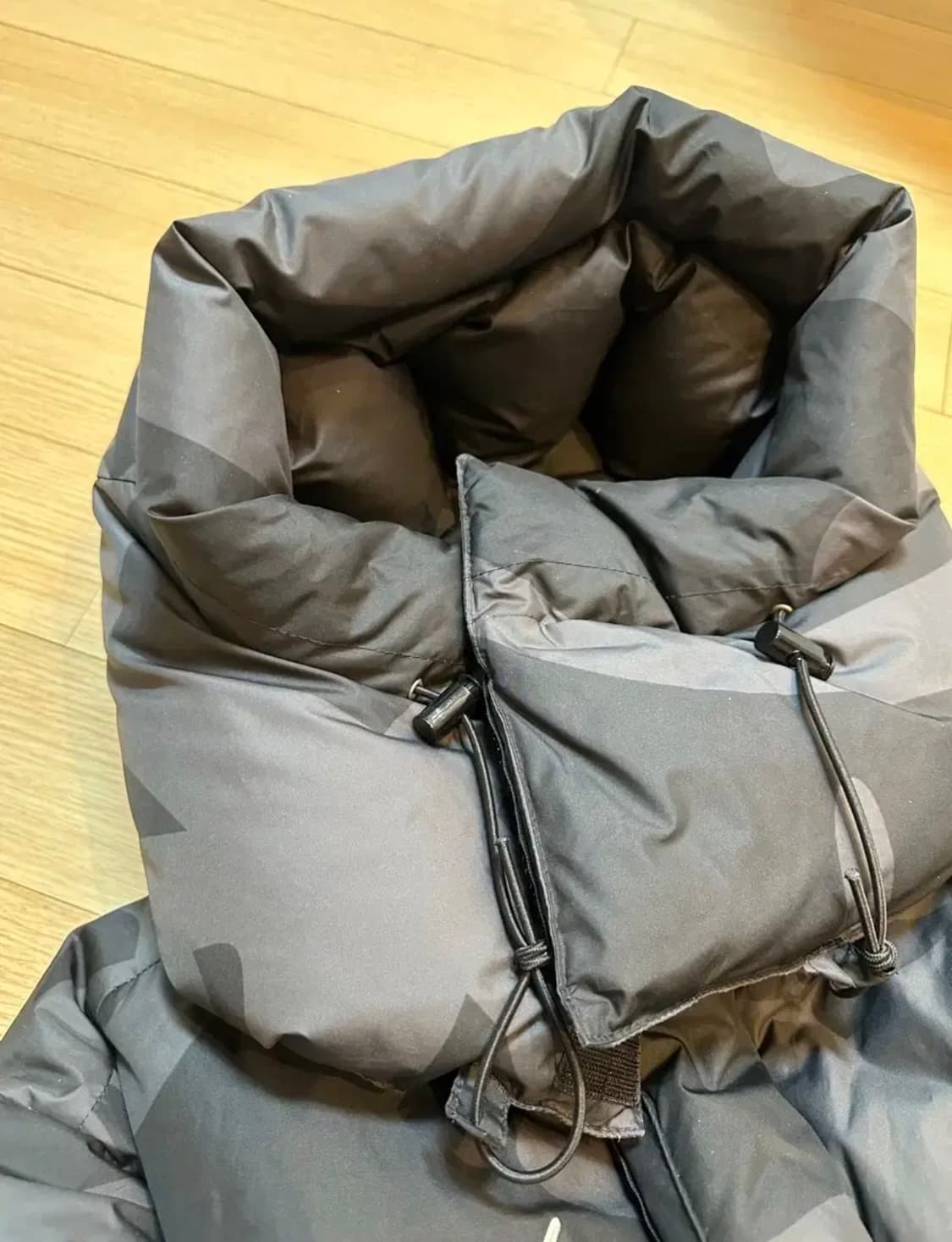 노스페이스 x 카우스 눕시 700 패딩 카모 상품이미지2