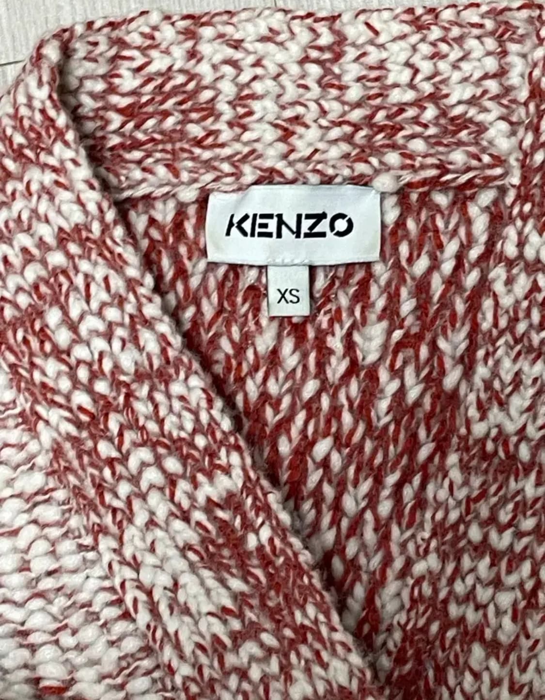 겐조 가디건 xs 조보아 파이어라잌피니쉬 레드화이트 빨강 흰색 자수 니트 상품이미지3