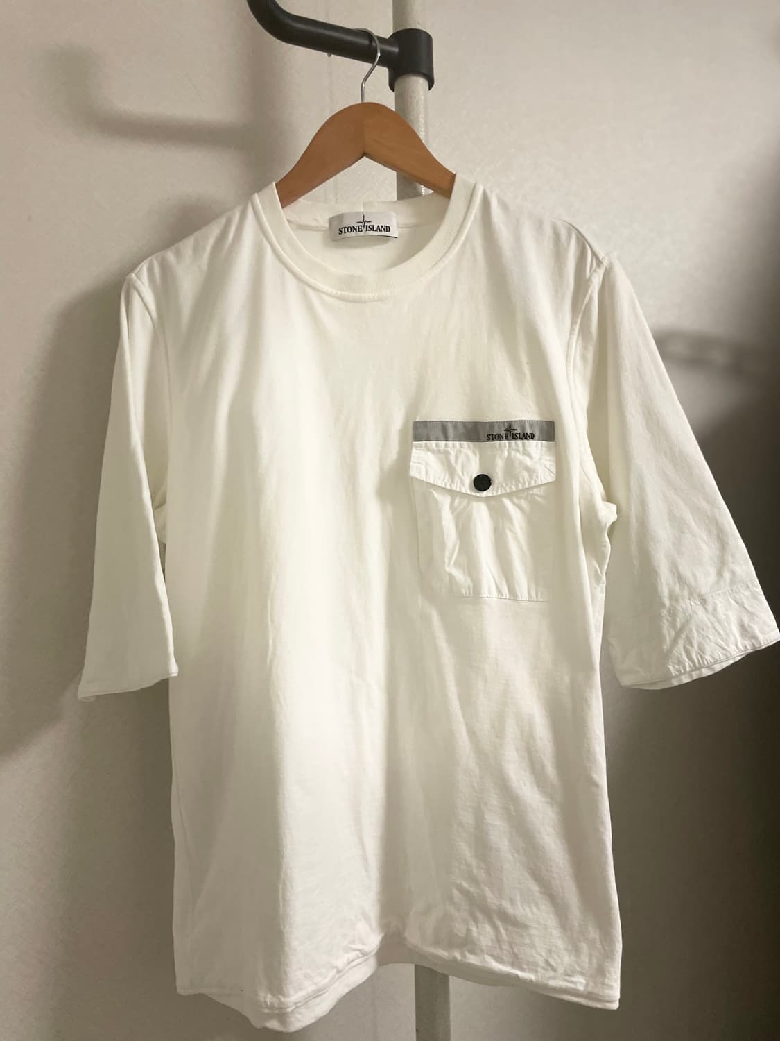 스톤아일랜드 흰반팔 티셔츠 상품이미지3