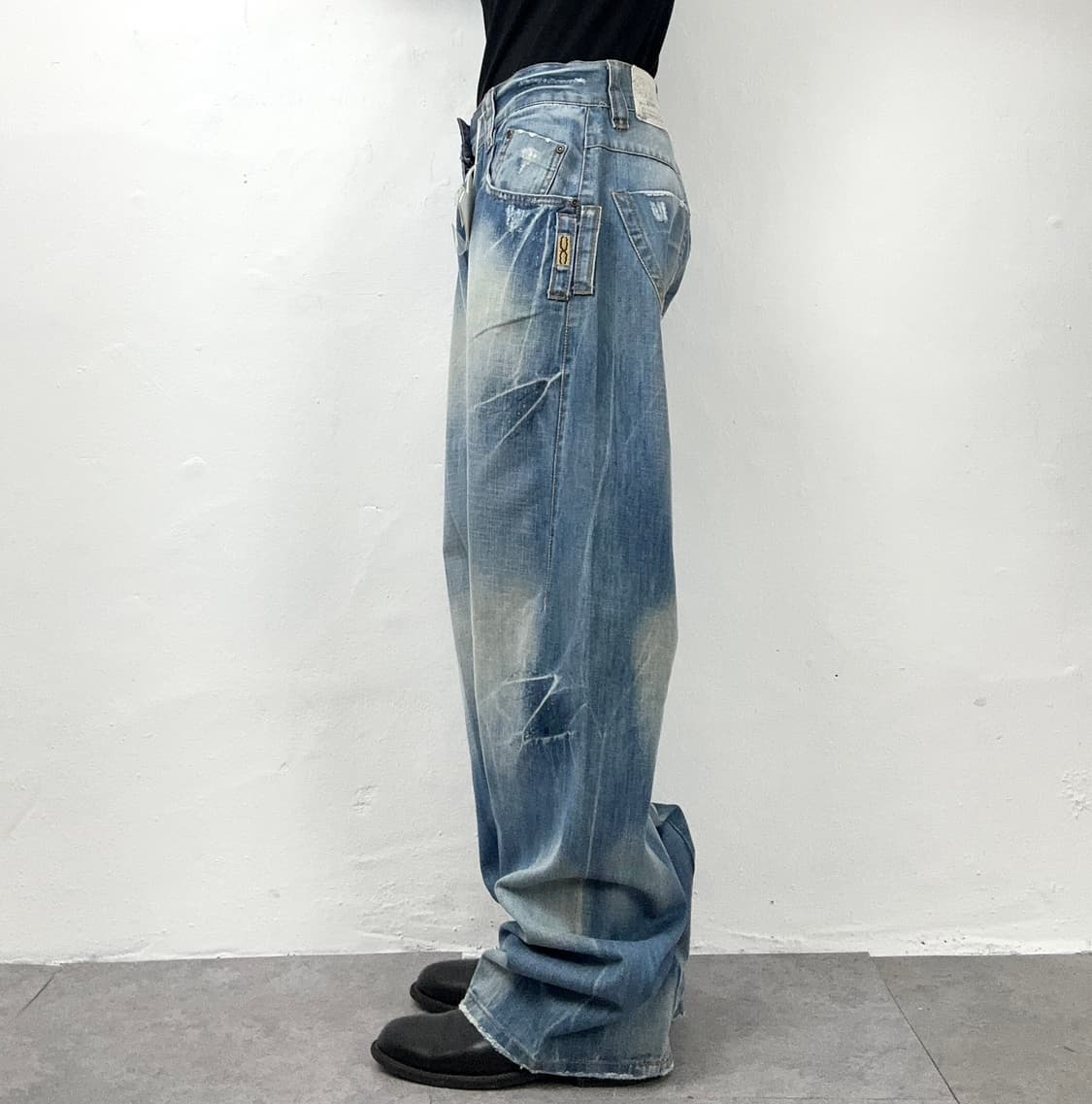 Multi-Tinted Distressed Deconstructed De 상품이미지3