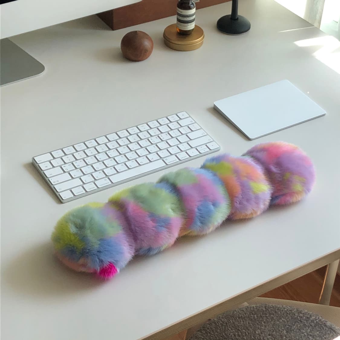 꾸물 애벌레 손목쿠션 5동그라미 팝니다 상품이미지1