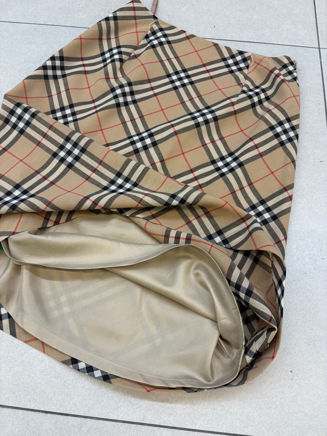 [ 38 ] 버버리 블루라벨 노바체크 미디 스커트 상품이미지6