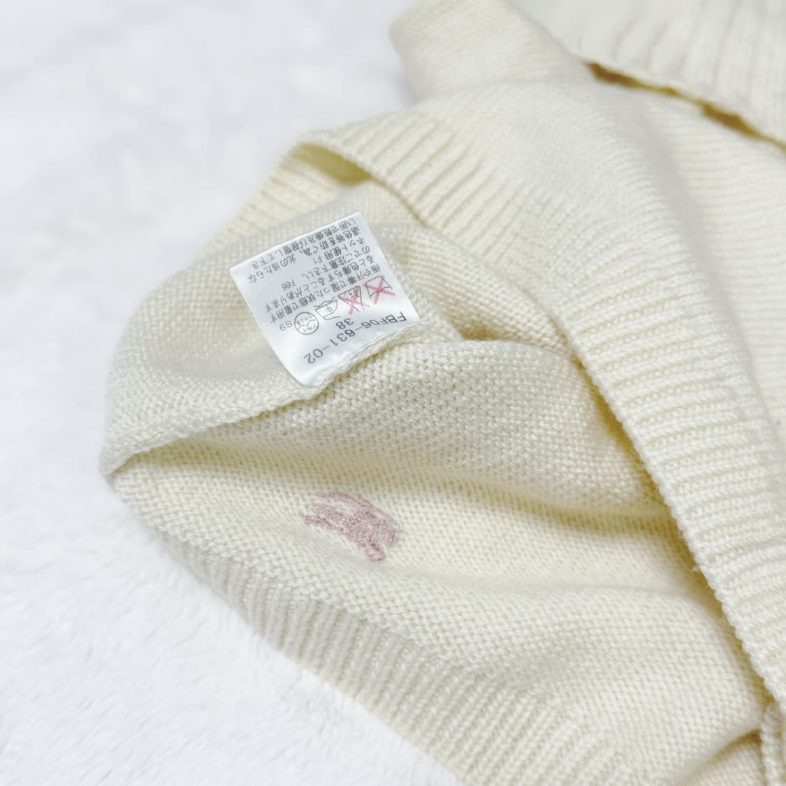 Burberry 블루라벨 오네갸루 달천깔 오프숄더 니트 ≽^•⩊•^≼ 상품이미지5