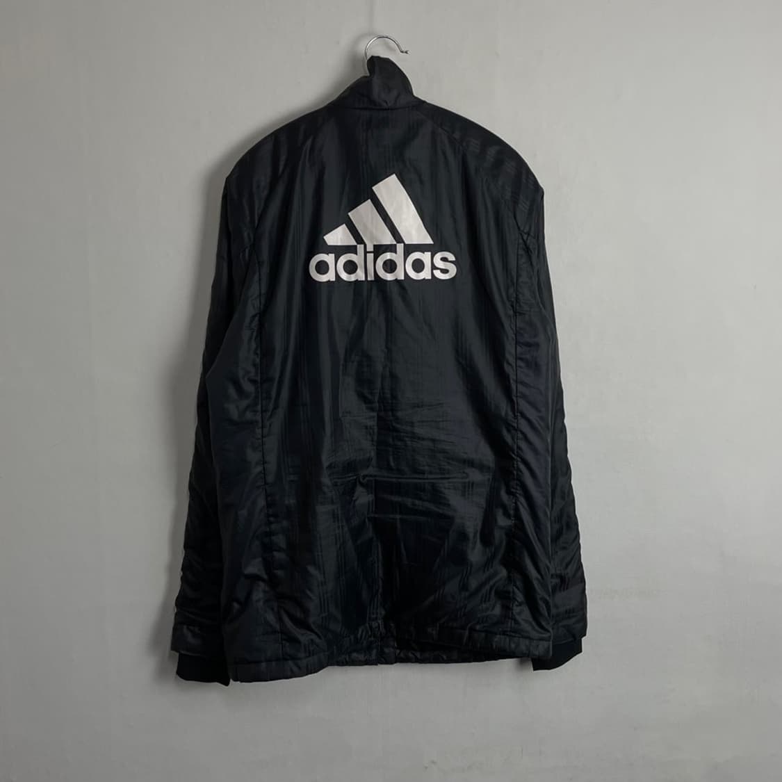 아디다스 빅로고 바람막이 상품이미지2