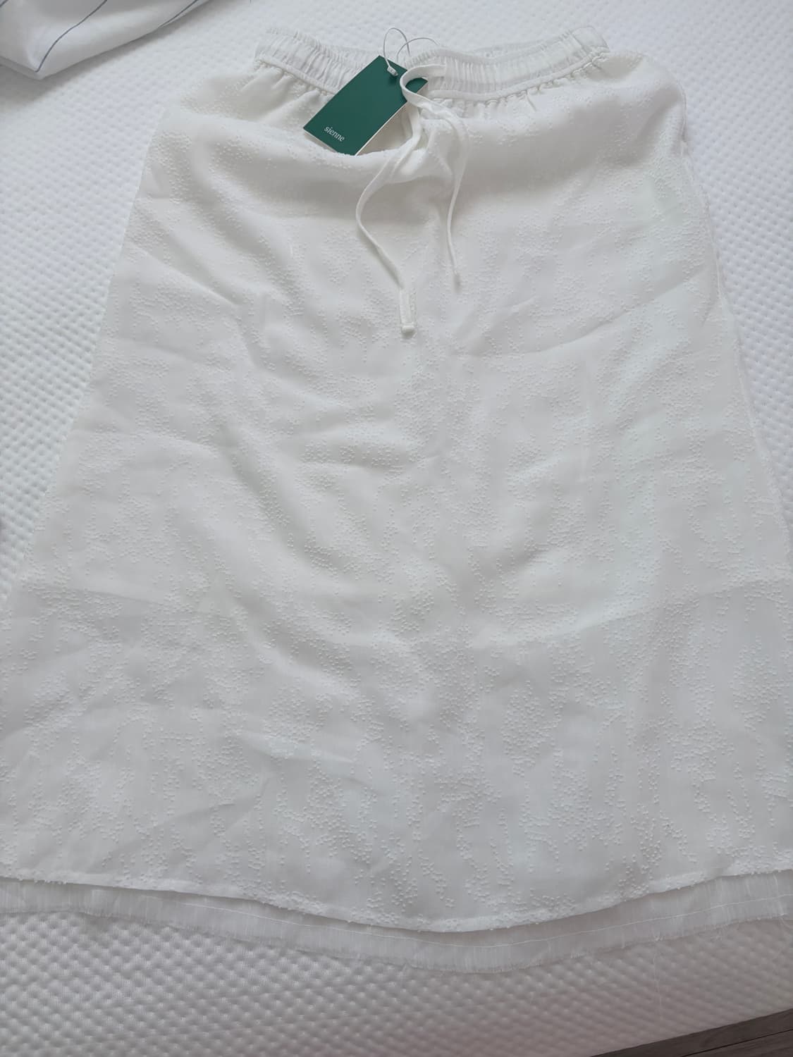 시엔느 sylvie triming skirt, logo tank top 상품이미지4