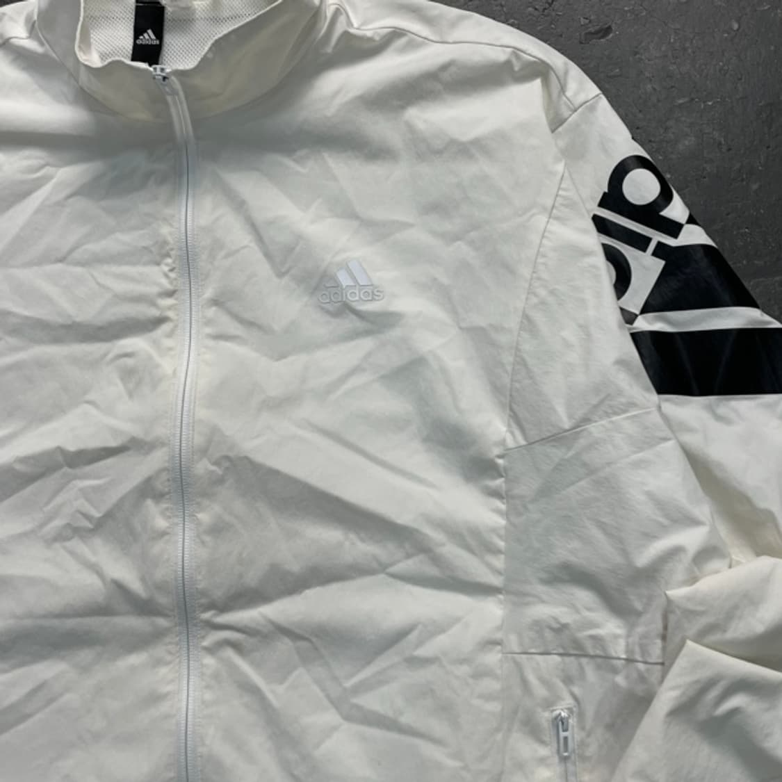 105 아디다스 바람막이 상품이미지2