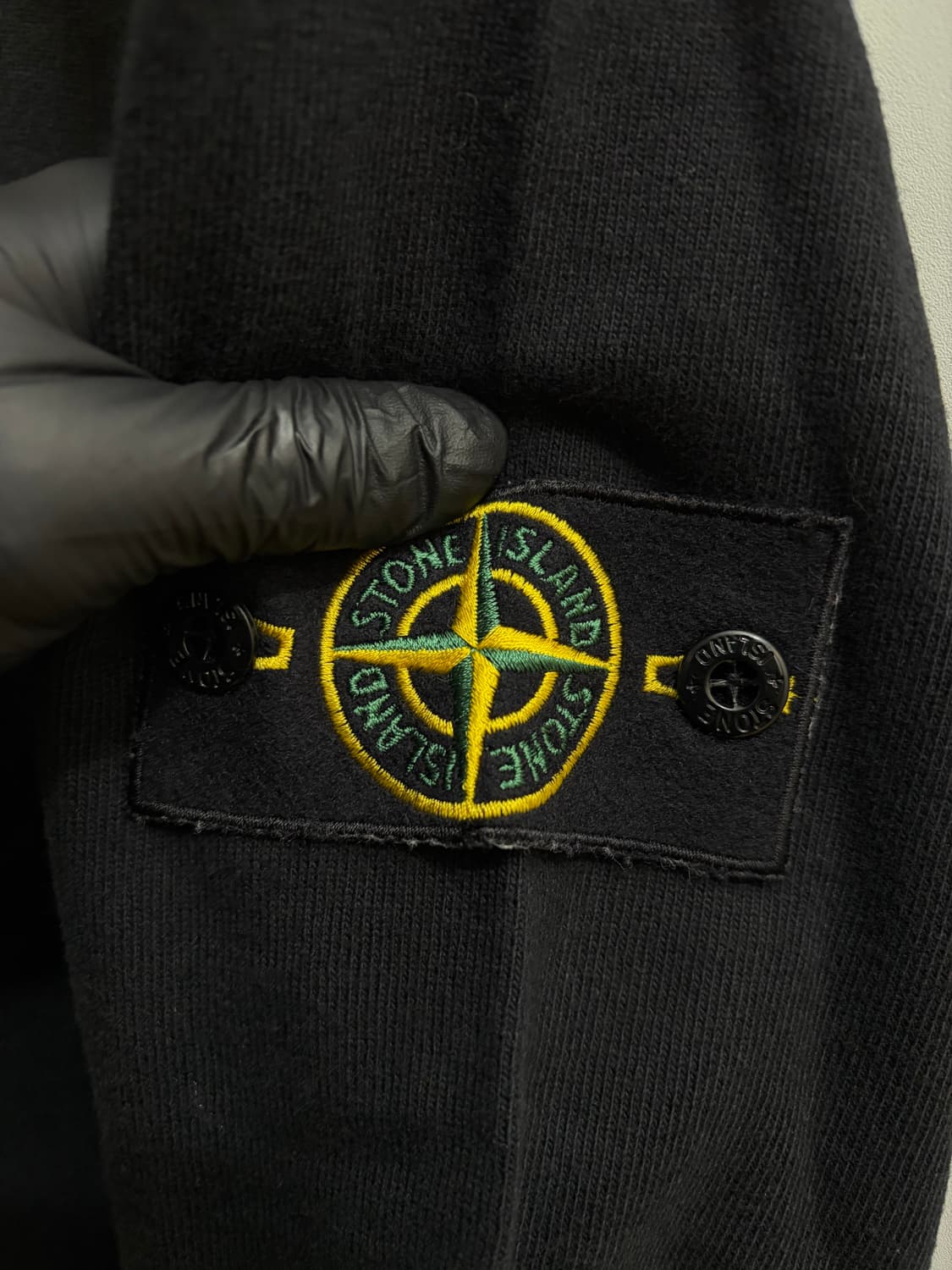 스톤아일랜드 정품 브이넥 긴팔티 블랙 상품이미지3