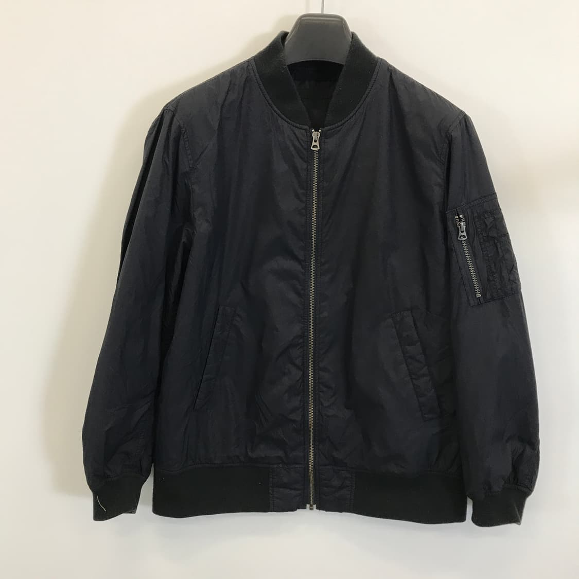 유니클로 네이비 ma-1 항공점퍼 [L] 상품이미지1