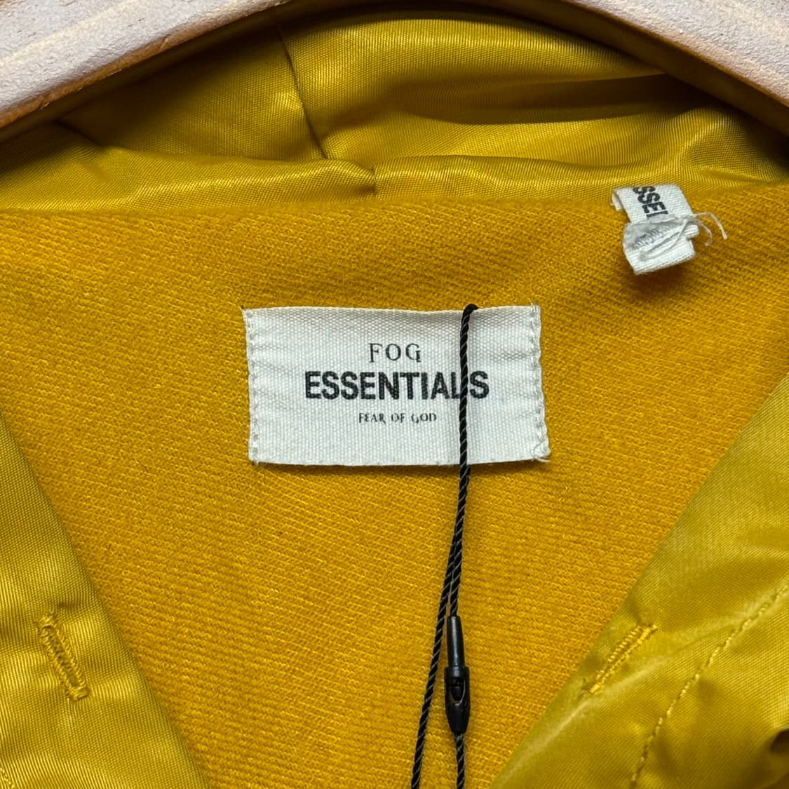 FEAR OF GOD ESSENTIAL windbreaker jacket 상품이미지4
