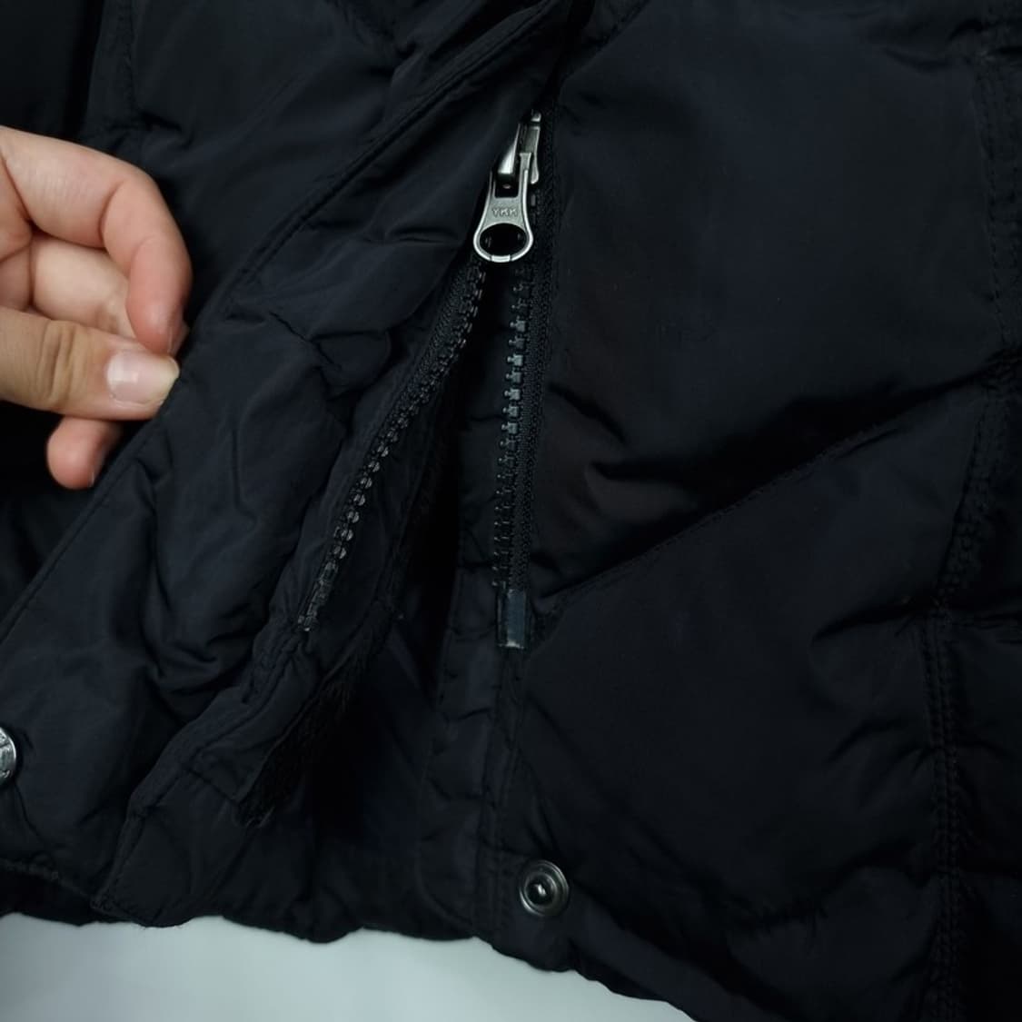 [노스페이스] 구스다운 후드 롱 패딩 블랙 M17678 상품이미지6