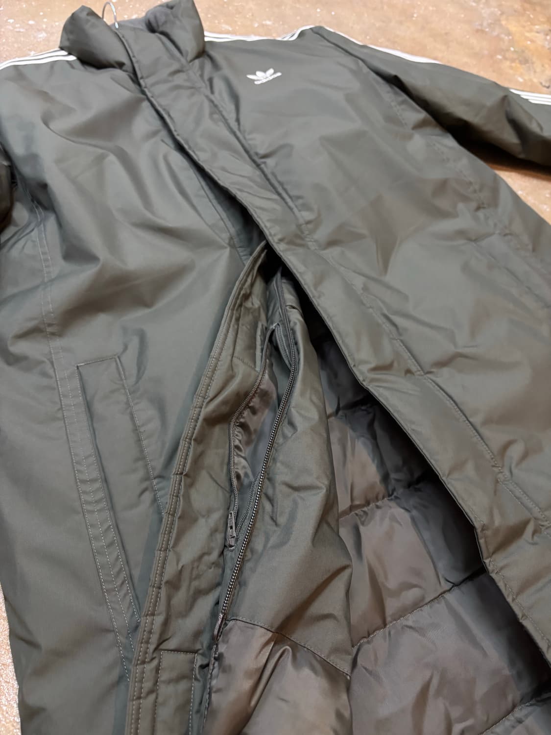 아디다스 벤치 자켓 카키 상품이미지8