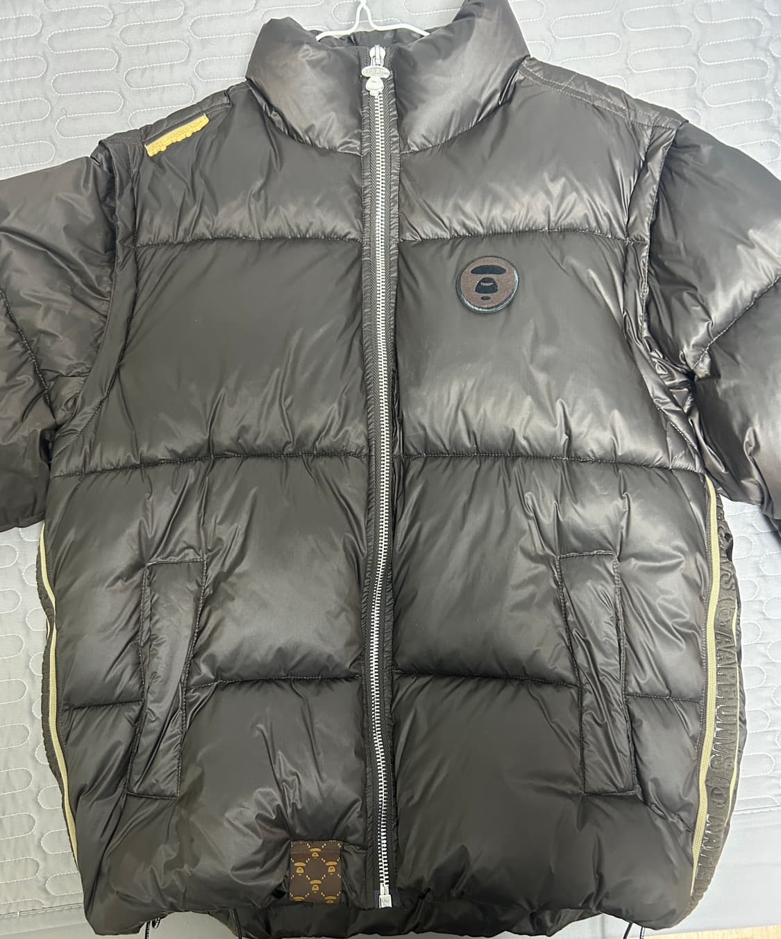 Aape 아플리케 패딩 브라운 l 상품이미지2