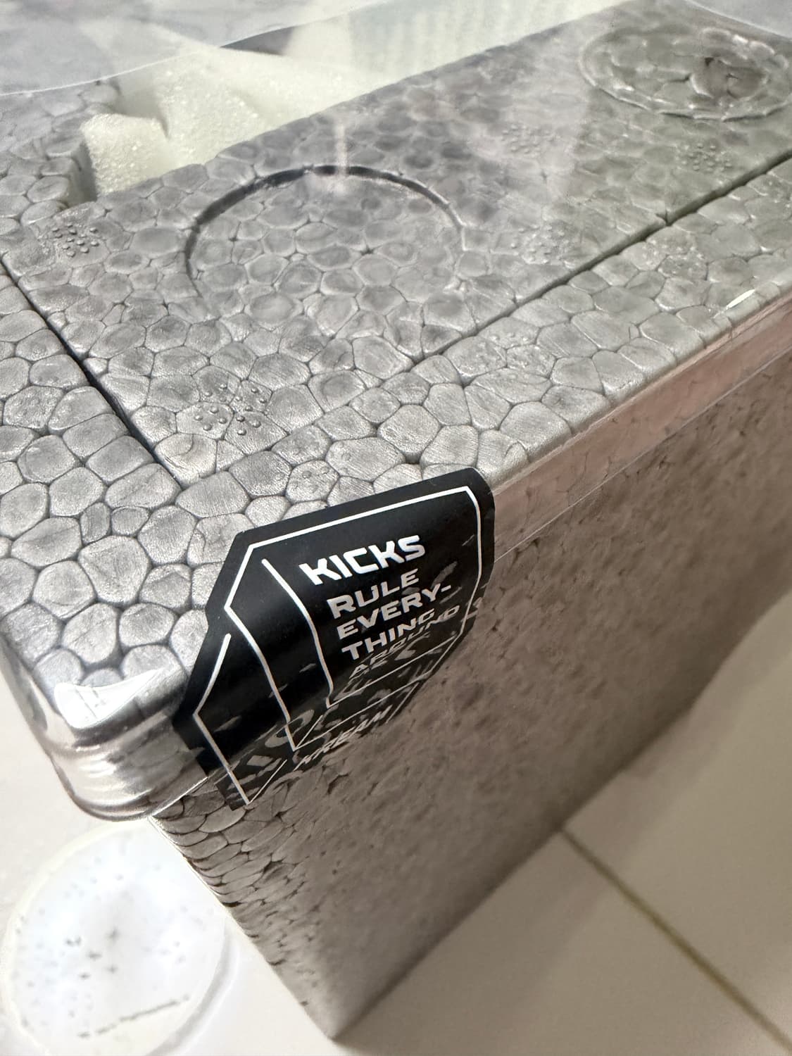 카우스 세퍼레이티드 바이닐 피규어 그레이 상품이미지3