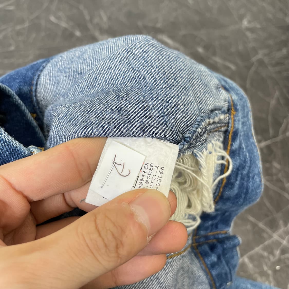 스파이더 웹 데미지 크롭 데님 트러커 자켓 상품이미지9