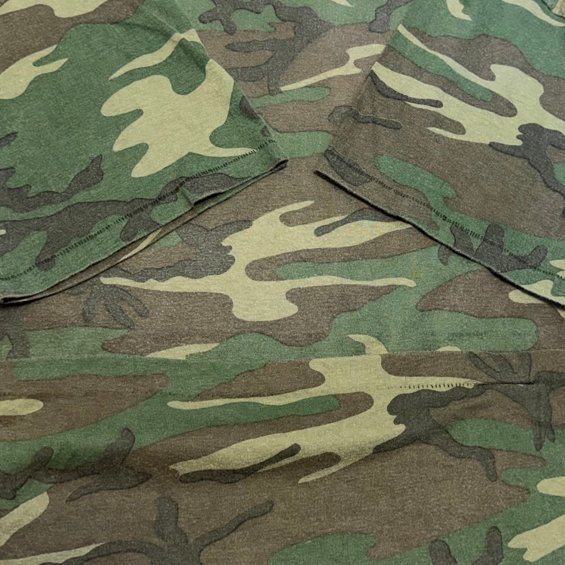 90s Vintage Greenwood Camo T Shirt 상품이미지5