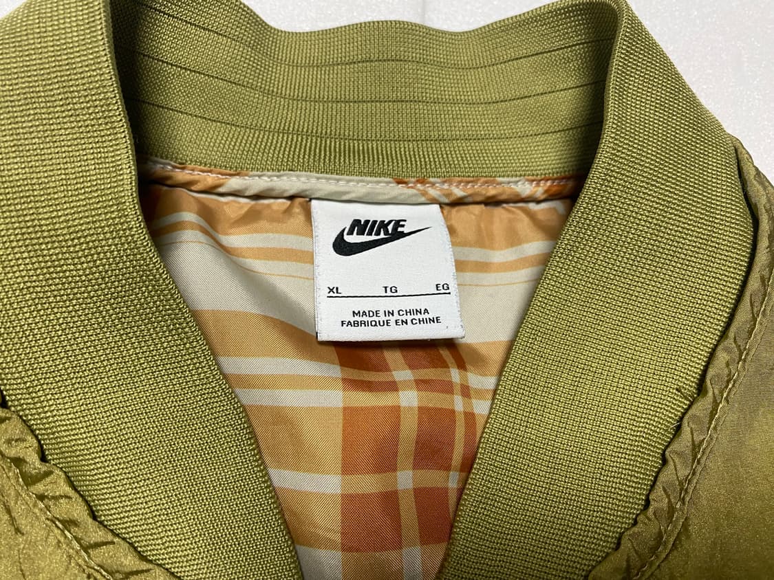 Nike 퀄팅자켓 xL(105) 상품이미지3