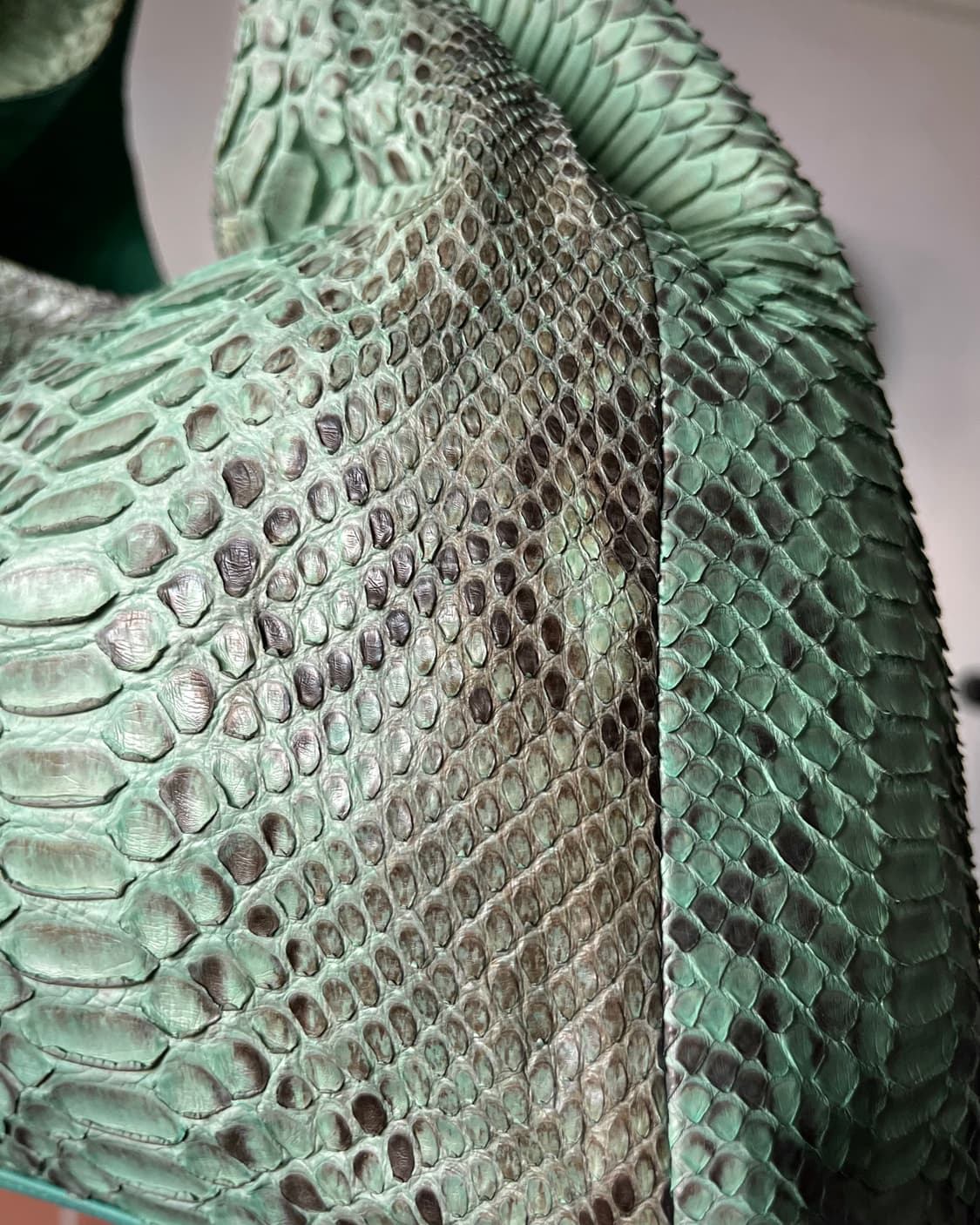 Real Python Skin Leather Shoulder Bag 상품이미지6