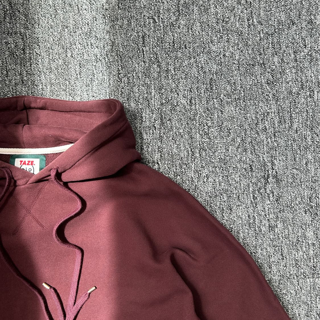TAZE 버건디 레이스업 후드티 상품이미지3