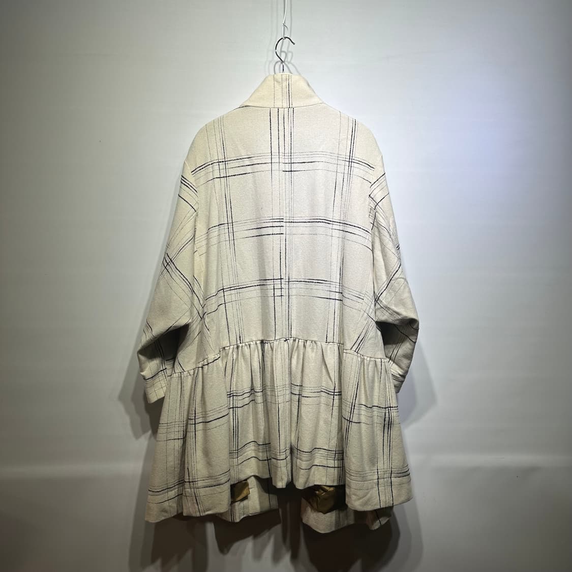 비비안 웨스트우드 체크 코트 판매합니다 상품이미지6