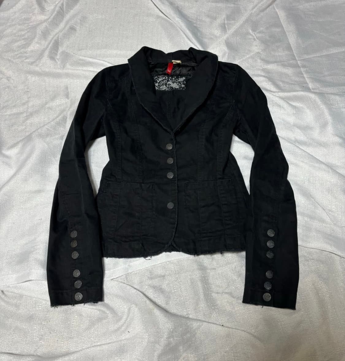 unknown. slim black button detail jacket 상품이미지1