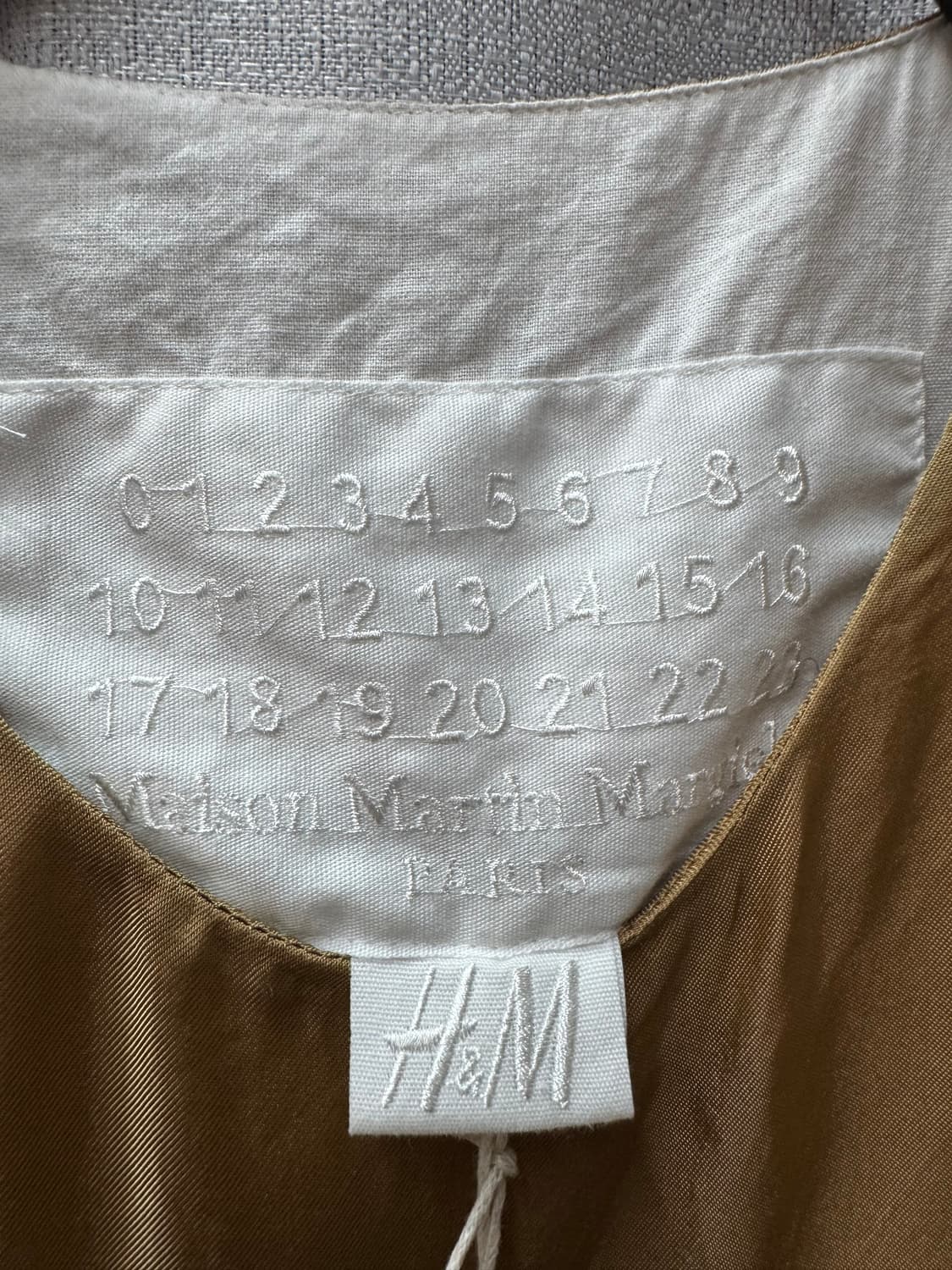 새상품) 메종 마르지엘라 x H&M 베스트/블라우스 셋업XS(XS~S) 상품이미지4