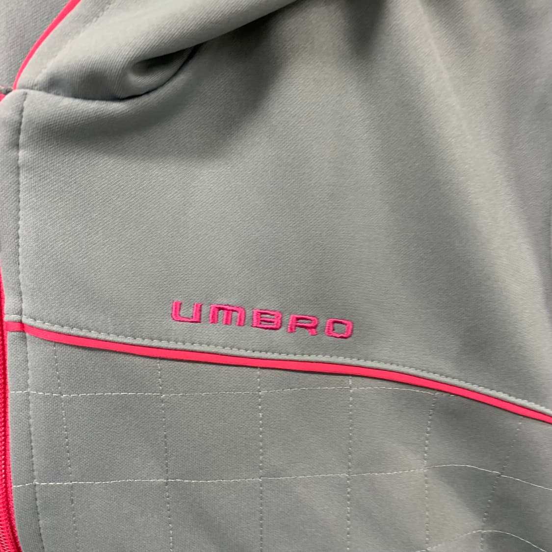 엄브로 사이드라인 그레이 후드 져지 상품이미지5