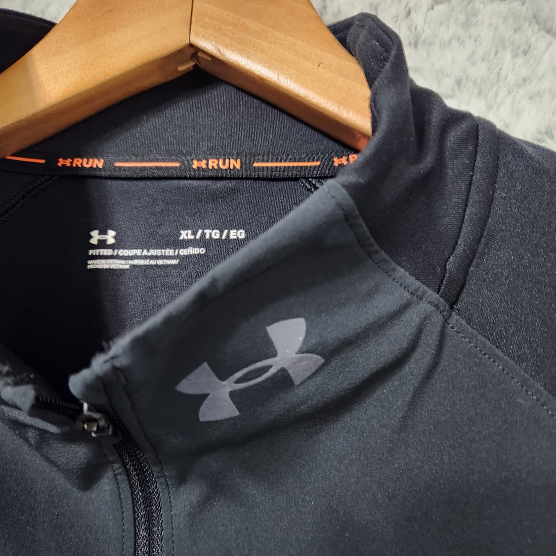 J383 [XL] 언더아머 반집업 기능성 긴팔 티셔츠
 상품이미지3