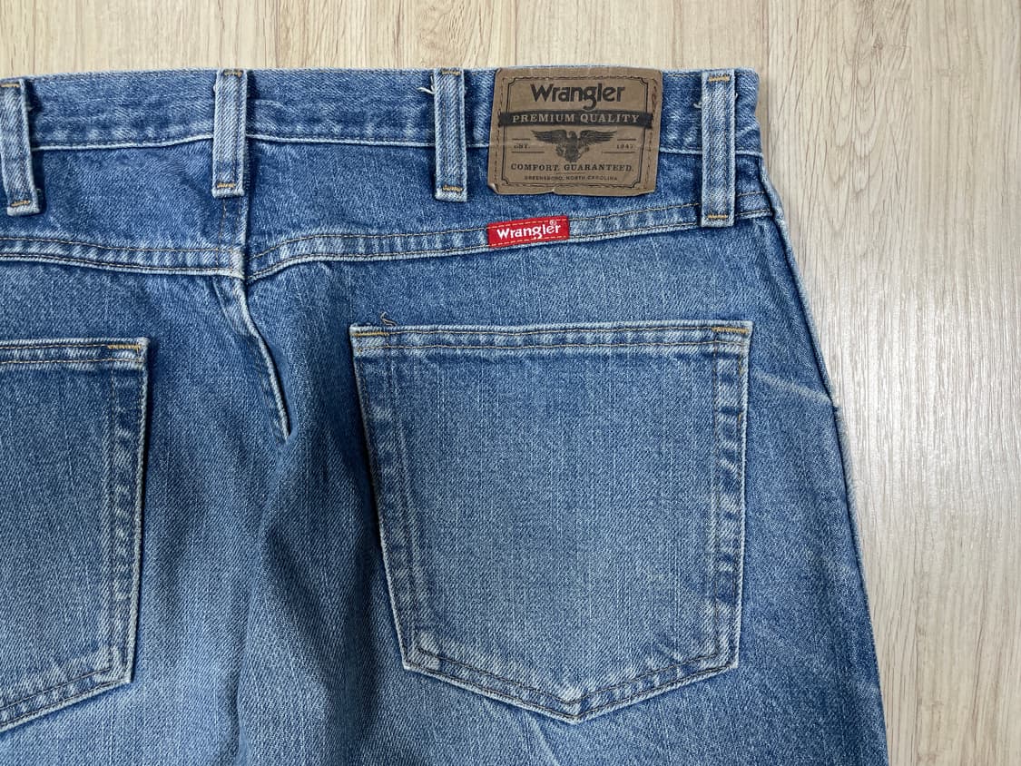 34) 00's 랭글러 미국판 레귤러핏 중청워싱 데님팬츠 상품이미지9