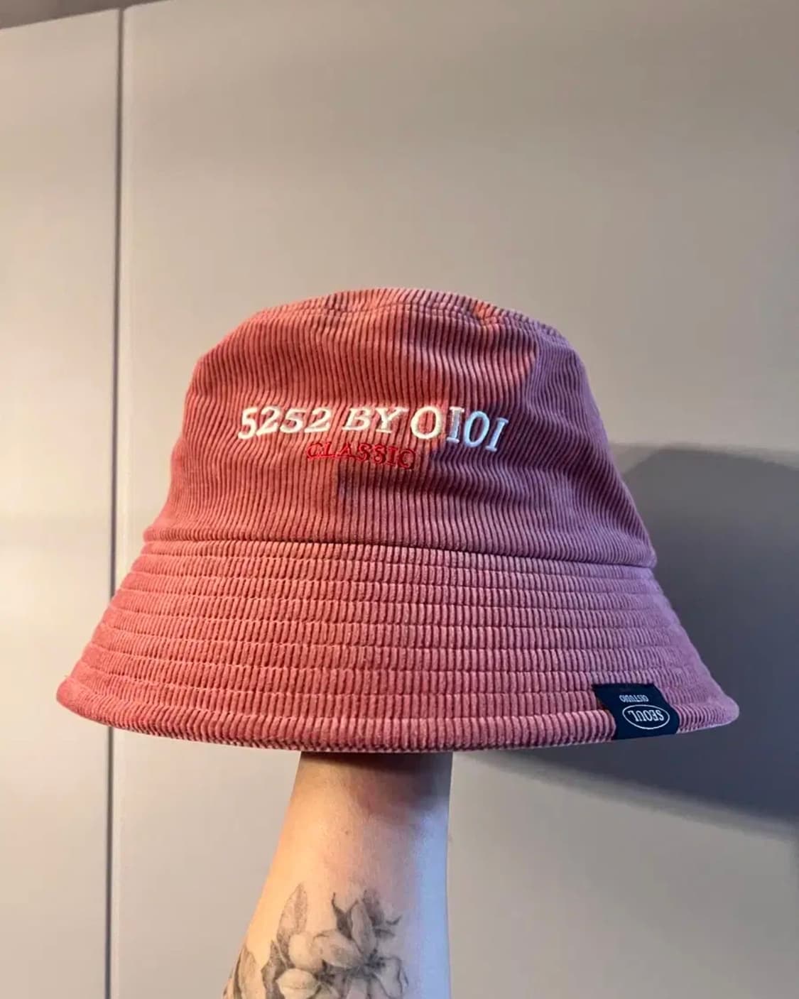 oioi모자 버킷햇 LABEL POINT CORDUROY BUCKET 상품이미지1