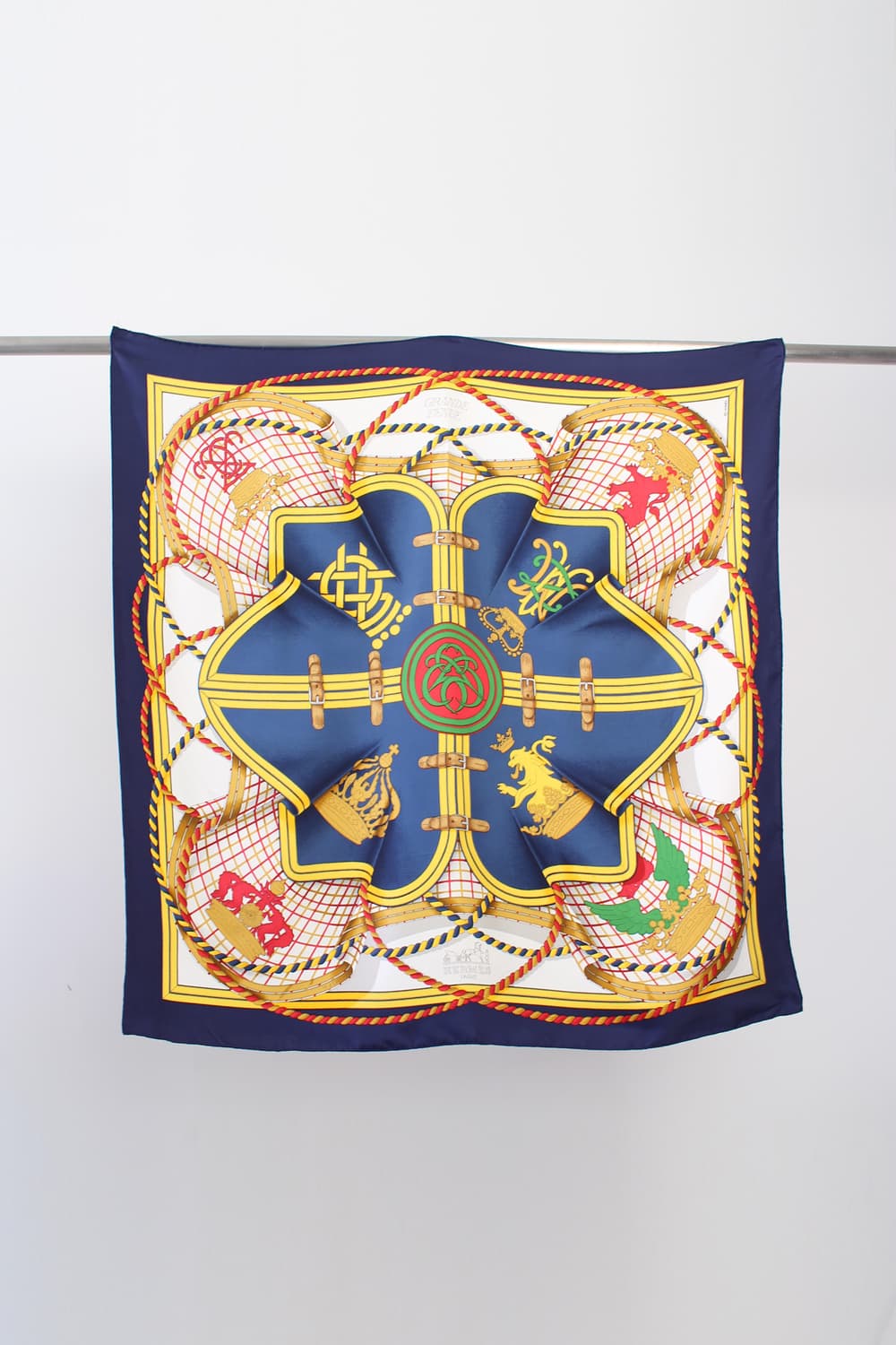 Hermès "Grande Tenue" Carré Scarf 상품이미지1