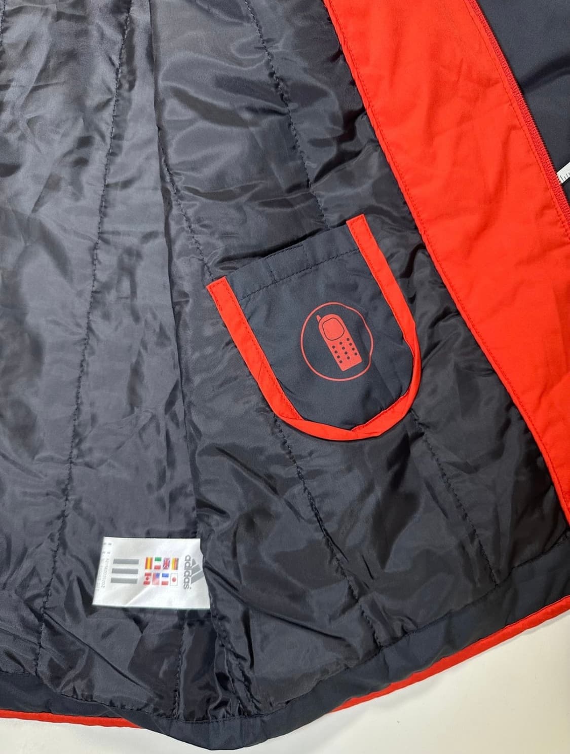 00‘s 아디다스 내부 폰 포켓 디테일 패디드 자켓 고프코어 상품이미지2