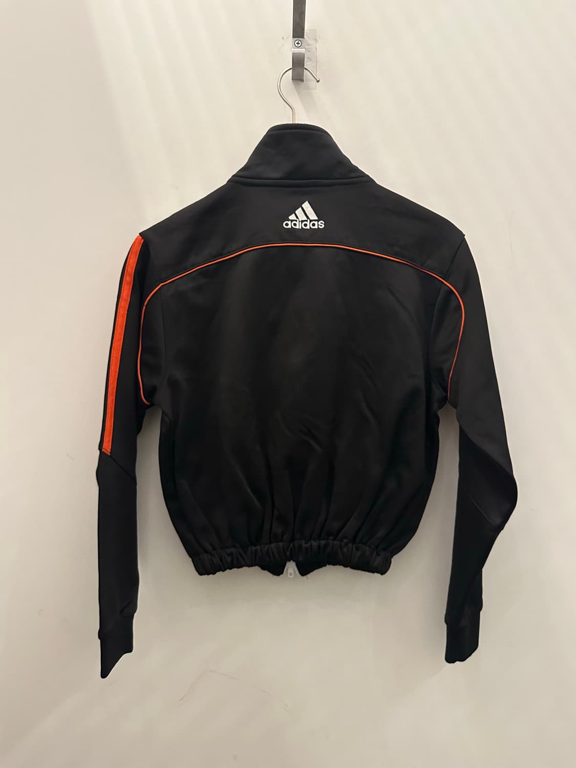 ADIDAS 아디다스 리메이크 2-WAY 크롭져지 상품이미지5