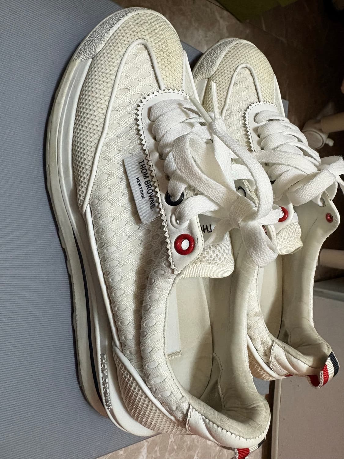 톰브라운 테크러너 220 상품이미지4