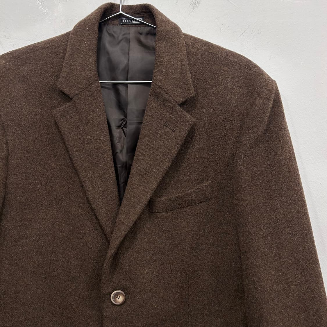 레드옥스 울 헤링본 투버튼 클래식 카라 코트 상품이미지1