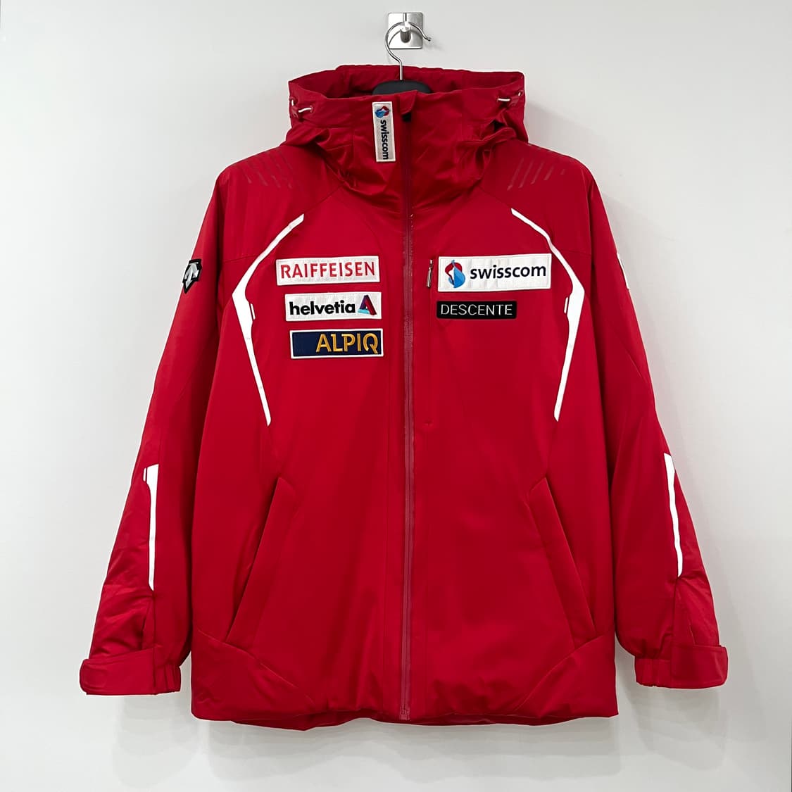 데상트 아우디 스위스 스키팀 헤비 덕다운 패딩 점퍼 상품이미지2