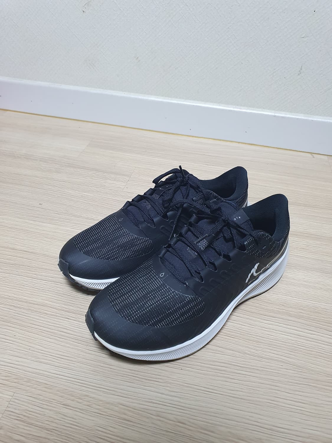 나이키 에어 줌 페가수스 38 쉴드 운동화 280 상품이미지4