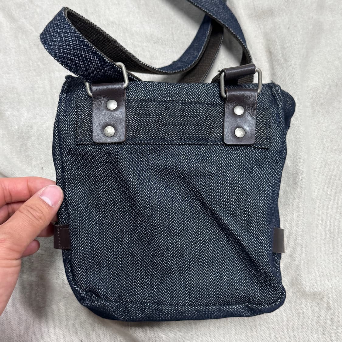 리바이스 레드탭 빈티지 미니 크로스백 상품이미지4