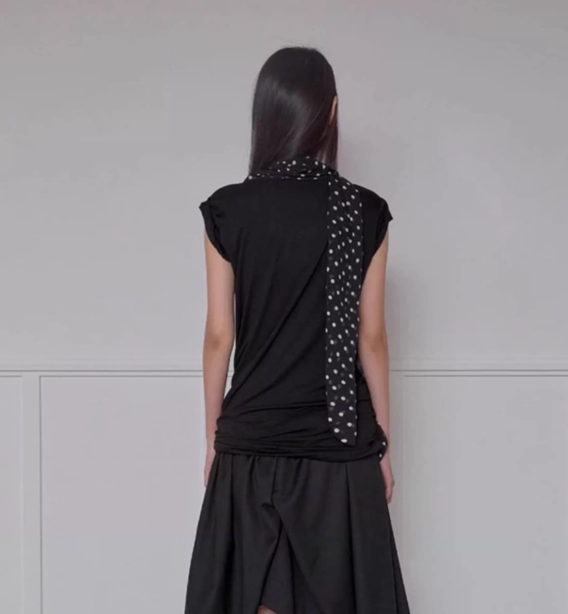 Layered Dot Scarf T-Shirt 상품이미지4