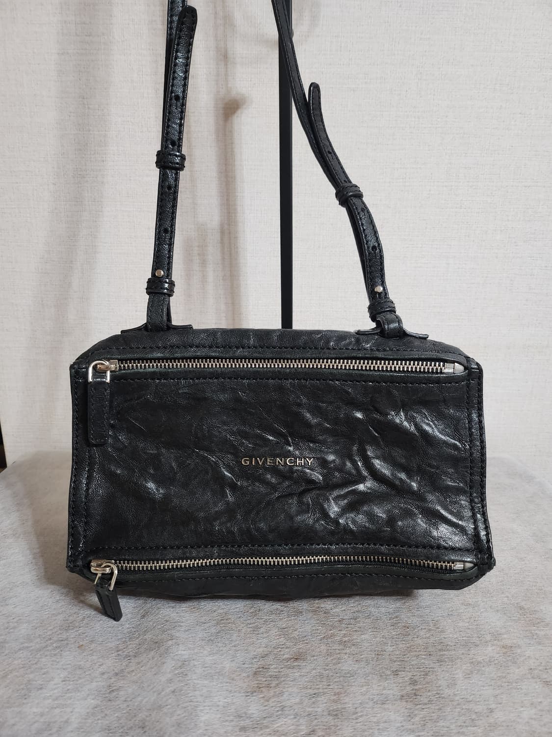 지방시 판도라 스몰 링클 블랙 상품이미지1