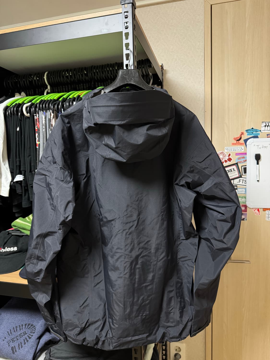 [M] 아크테릭스 x 빔즈 제타 SL 자켓 블랙 오렌지 상품이미지7