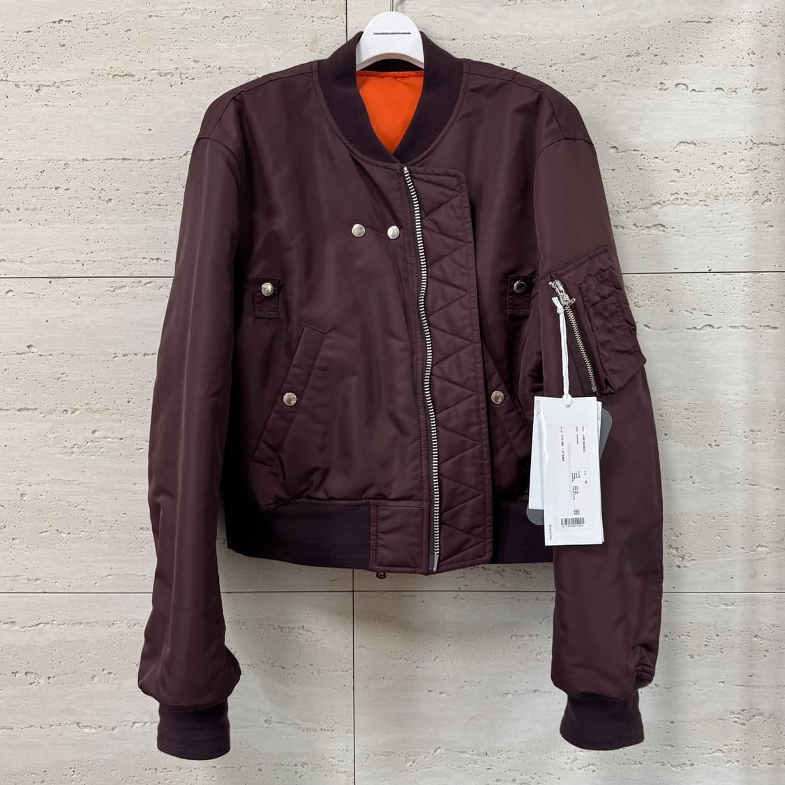 [48] 솔로이스트 23AW 크롭 봄버 마룬 상품이미지1