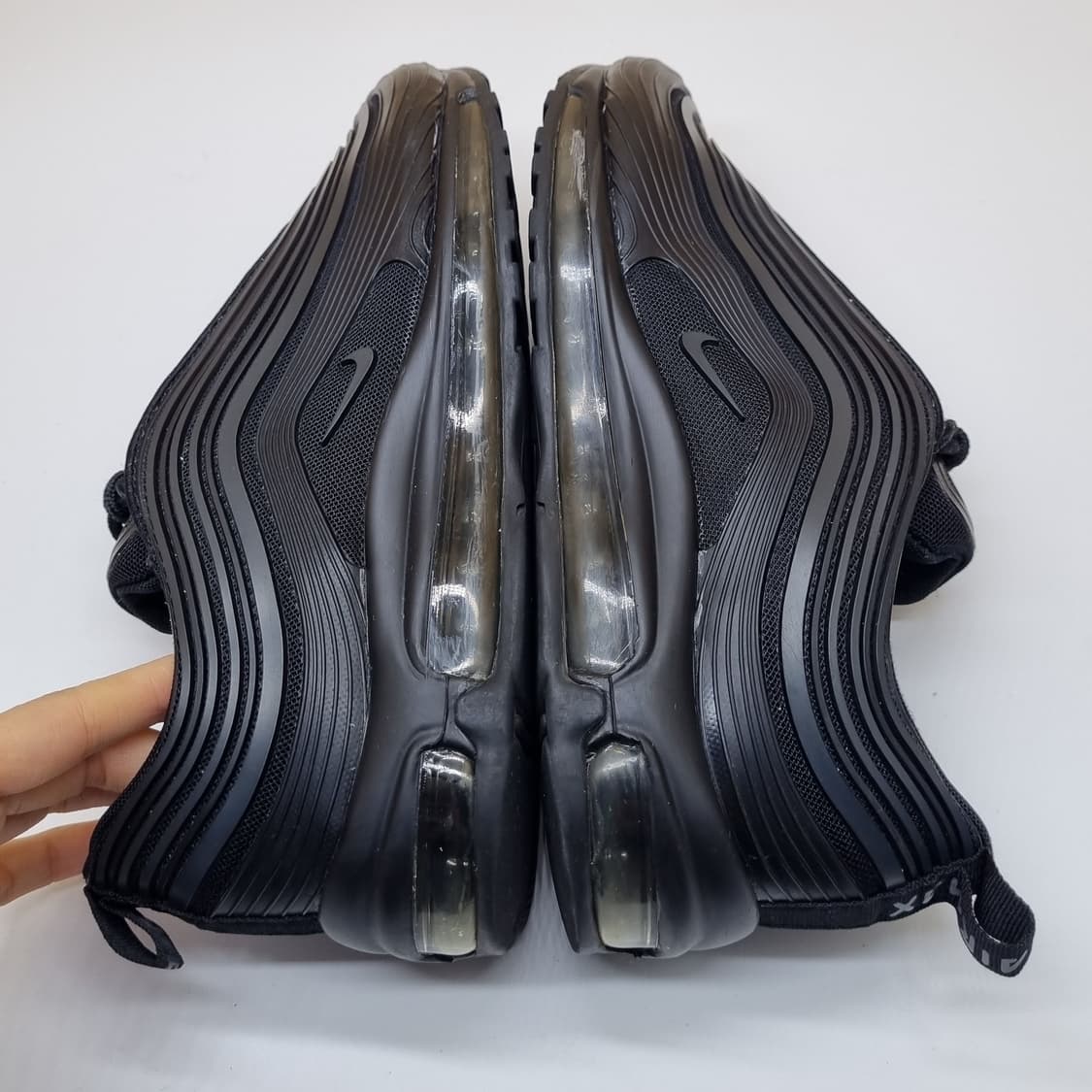 나이키 에어맥스97 올블랙 남성운동화270. 상품이미지5