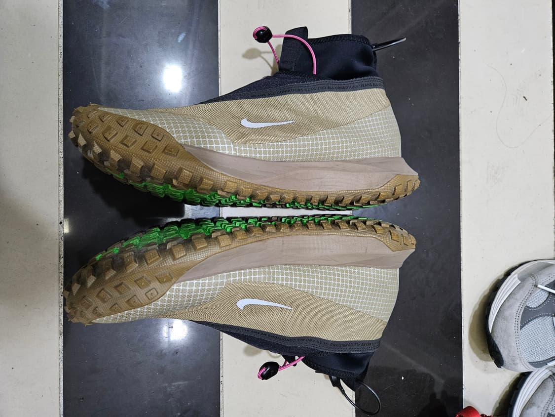 나이키 ACG 마운틴 플라이 고어텍스 270사이즈 상품이미지3