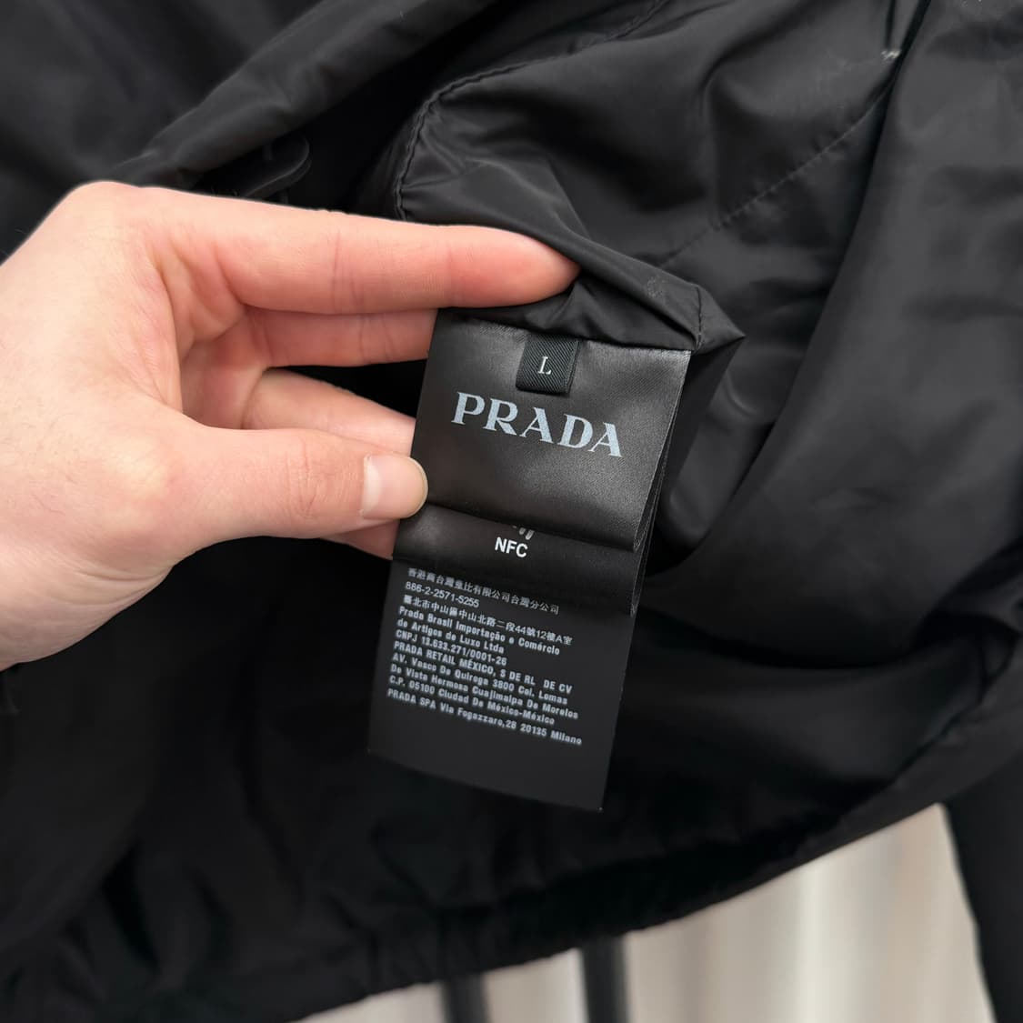 [L] 프라다 리나일론 후드 바람막이 상품이미지6