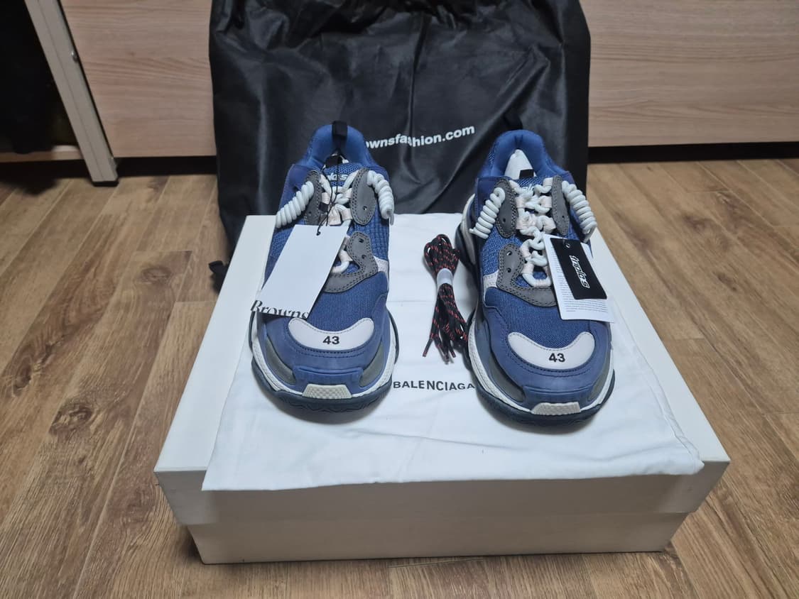 발렌시아가 트리플 S 블루 스니커즈 43사이즈 새제품 상품이미지1